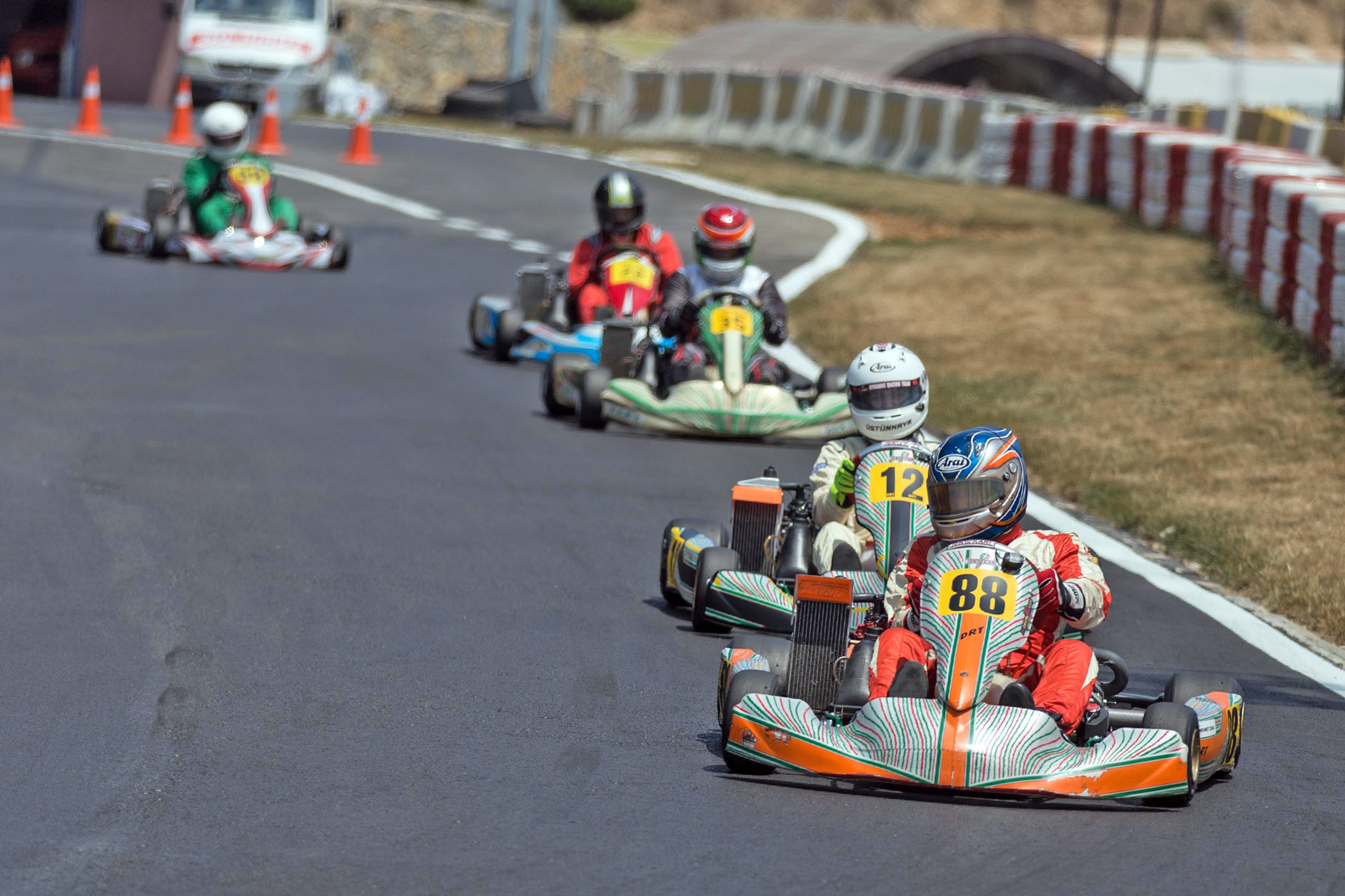 аттракцион картинг для детей. картинг развлечения. картинг развлечения. сочи парк картодром. о карт картинг одинцово.